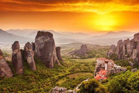 Mercedes Private Tour til Meteora klostre