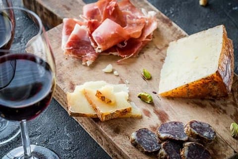 Barcelona Countryside Fullday Wine and Cava Tastings with Lunch