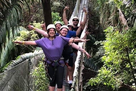 Zipline Adventure Monkey & Sloths in heel Roatan gepersonaliseerd.