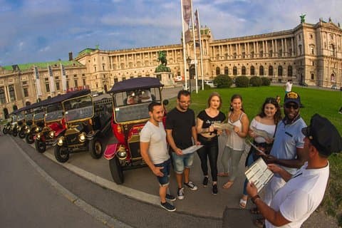 Tour di Vienna d'epoca (60 min) incl. bottiglia di Prosecco
