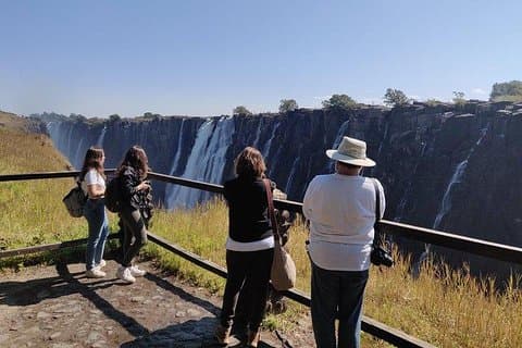 Victoria Falls- Shungu naMutitima Geführte Tour (sambische Seite)