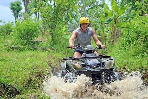 Vivez l'expérience passionnante d'une aventure en VTT à Bali et du rafting Ubud