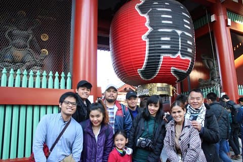 6-hour Tokyo tour with a qualified tour guide using public transport