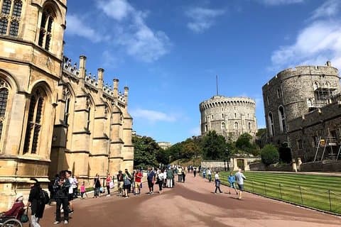 Monarch's London: Windsor Castle & Hampton Court Palace