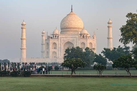 Sunrise Taj Mahal Tour från Delhi med guide