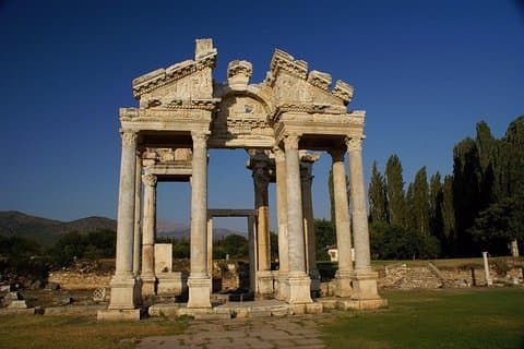 Daglig Aphrodisias-tur från Pamukkale - Karahayit Hotels