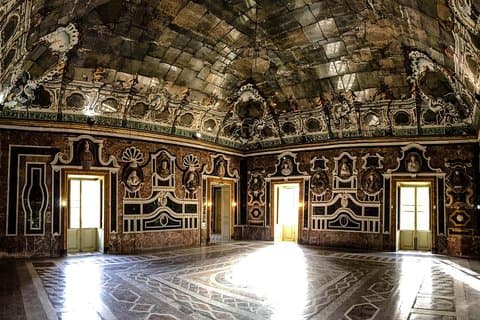 Monreale, Bagheria (Villa Palagonia) og Cefalù fra Palermo, Privat Tour