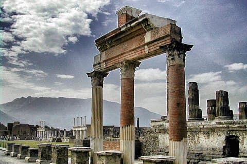 SkipTheLine Fast Access Pompeii Archaeological Park with Expert Tour Guide