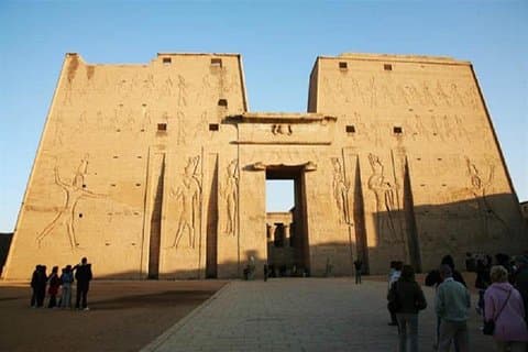 Desde Asuán: viaje de día completo a los templos de Kom Ombo y Edfu
