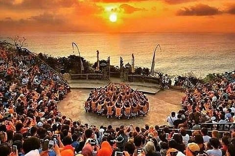 Kecak fire dance e uluwatu temple tour - acesso sem fio