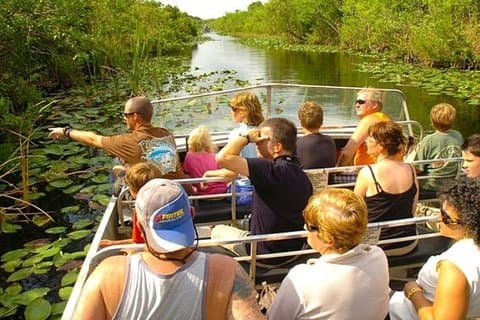 Visite privée des Everglades : Expérience de l'habitat en bateau à voile et en alligator