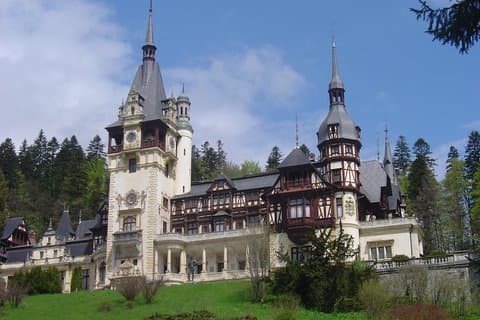 Dagstur til Bran "Dracula's" Castle + Peles Castle + Vinsmagning i Azuga-kælderen