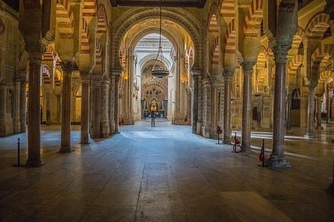 Führung durch die Moschee mit Eintritt inklusive