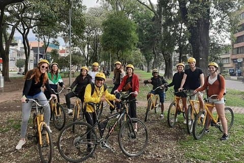 ボゴタのプライベート自転車ツアー (送迎付き)