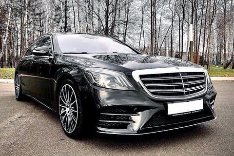 Transfert aéroport : Prague à l'aéroport de Prague PRG en voiture de luxe