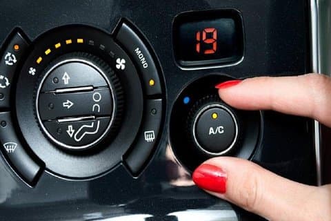 Privater Transfer vom / zum Luxusflughafen