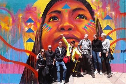 Graffiti-tur i La Candelaria Bogotá med transport
