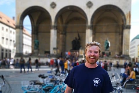 Munich Classic Bike Tour @ 11h30 avec Surfers & beergarden stop