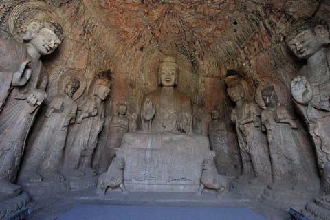 Tour di 1 giorno a Luoyang alle grotte di Longmen, al tempio del cavallo bianco e alla via vecchia