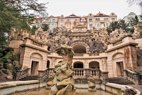 Praga oculta: un paseo local por Vršovice, Vinohrady & Žižkov
