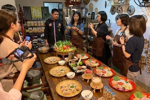 Thai Cooking Class på Tingly Thai Cooking School i Bangkok