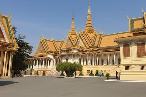 プノンペンの首都でのプライベート3日間旅行