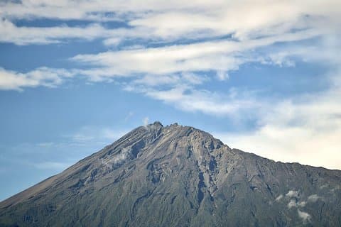 4 Days in Tanzania Mount Meru Climbing