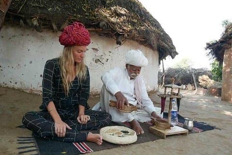 Tour de comida de la aldea tradicional india con clase de cocina