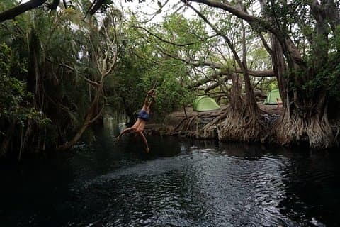 Fantastisk dagstur i Chemka (Kikuletwa) Hot Spring | BURIGI CHATO SAFARIS CO LTD