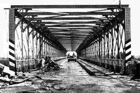 1943: la Battaglia del Ponte Primosole