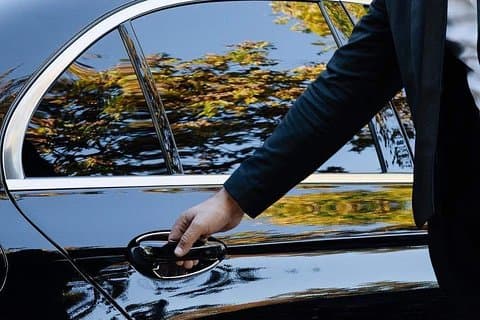 Limousine & Black Car Service
