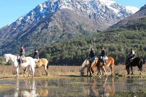 Los Baqueanos Lake Gutierrez Ridning
