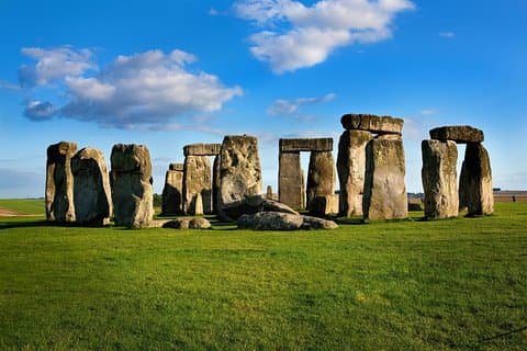 Excursão de um dia ao Castelo de Windsor e Stonehenge em carro executivo particular