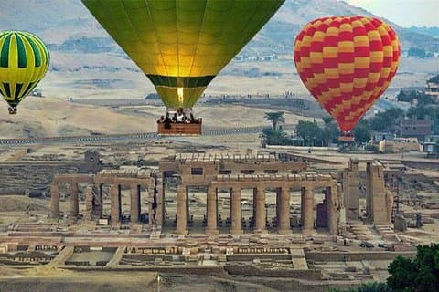 Excursión privada de día completo a Cisjordania y Este desde Luxor con almuerzo