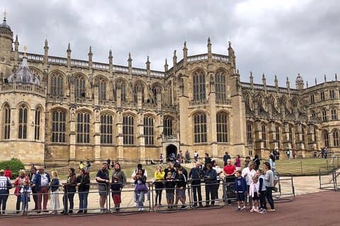 Best Private Tour to Windsor Castle with London hotel pick up