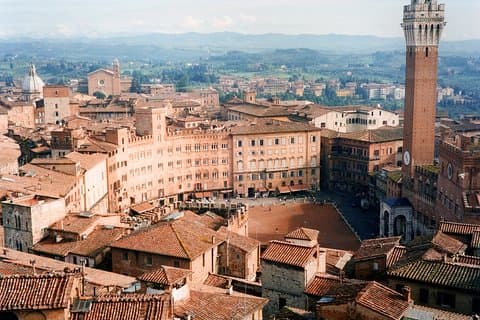 Livorno Port ShorExcursion: Siena San Gimignano Almuerzo y cata de vinos