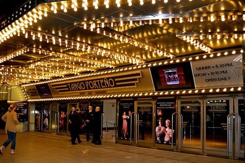 Tango Porteño Show med privat transfer och valfri middag