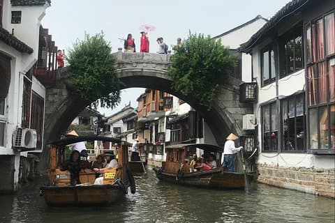 Shanghai privat layover-rundvisning i Zhujiajiao gamle bydel Bund og Xintiandi