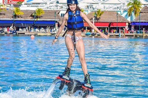 Extreme Flyboard, fly som en superhelt. Opplæring, utstyr, instruktør.