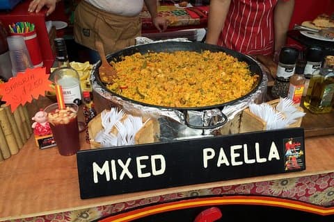 ロンドンのコスモポリタン料理フードラバーズツアー