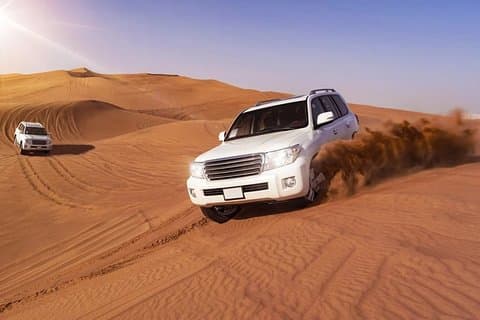 Mini-Sahara im Geländewagen mit Mittagessen in einem örtlichen Dorfhaus, 1 Tag