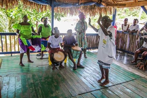 Découverte de Roatan : visitez les différents villages culturels de Roatan !