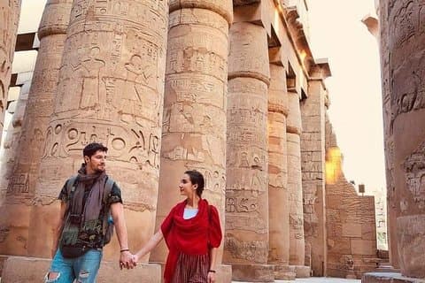 Half Day Luxor East Bank Tour - Templen i Karank & Luxor med en privat guide.