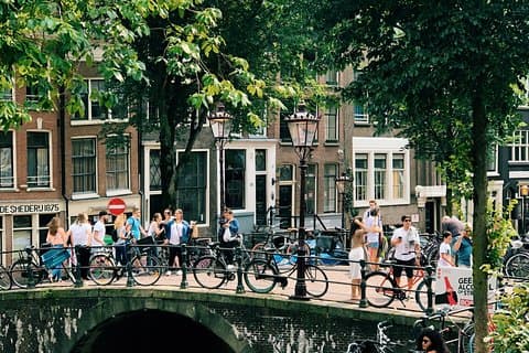 Visite privée à pied des trésors inattendus d'Amsterdam