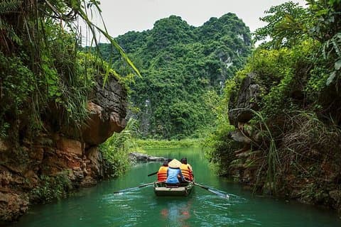 Trang An Grottos & Bai Dinh Pagoda : Fullday Ninh Binh Private Tour