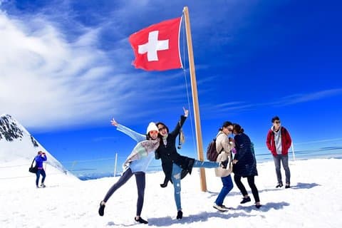 Excursão privada de dia inteiro no topo da Europa Jungfrau