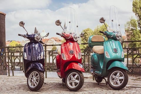 Noleggio Vespa Centro di Praga