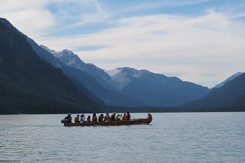 Full-Day Alaska Wildlife Voyageur Canoe Safari from Skagway