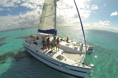 Tour di un'intera giornata a Isla Mujeres da Cancun con pranzo