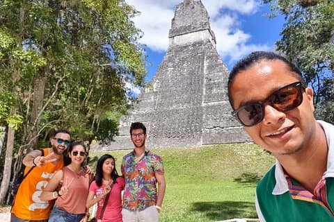 Tikal von Belize Border